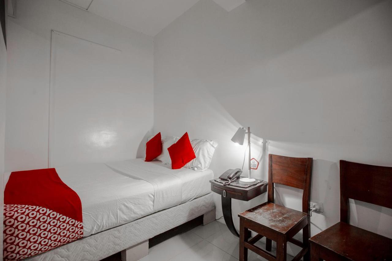 Super Oyo 134 The Bedstation Hotel Mandaluyong Eksteriør billede