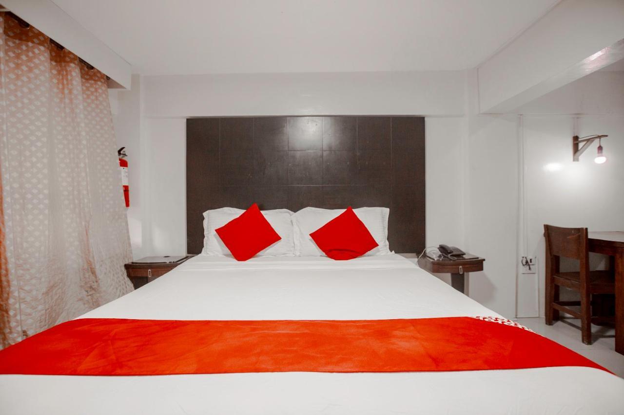 Super Oyo 134 The Bedstation Hotel Mandaluyong Eksteriør billede