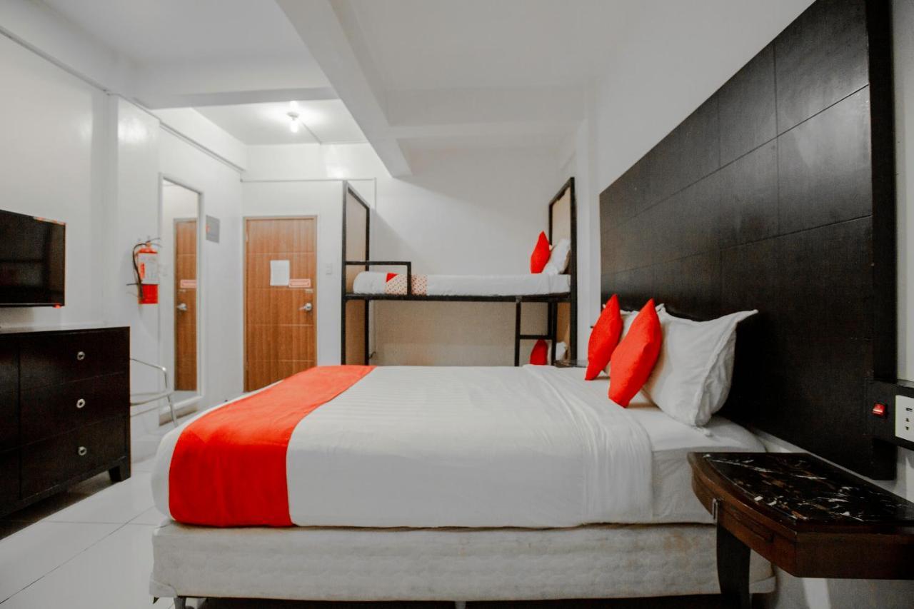 Super Oyo 134 The Bedstation Hotel Mandaluyong Eksteriør billede